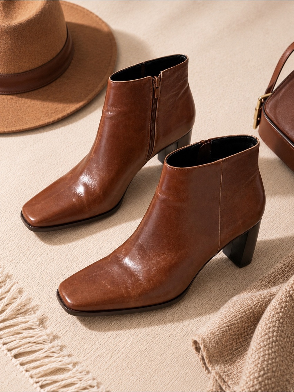 ETIENNE AIGNER brown leather ankle booties square toe stacked heel size 10